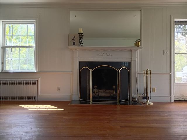 6 Old Pound Hill Road, North Smithfield, RI 02896