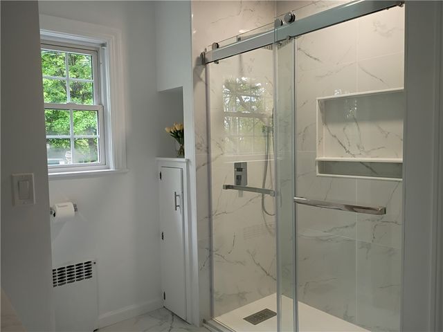 6 Old Pound Hill Road, North Smithfield, RI 02896