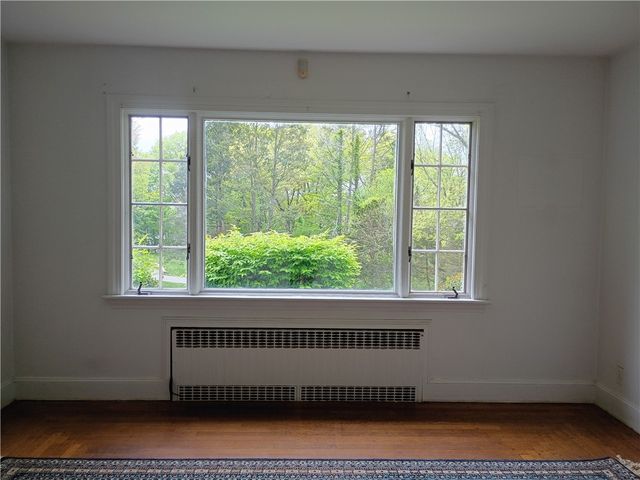 6 Old Pound Hill Road, North Smithfield, RI 02896