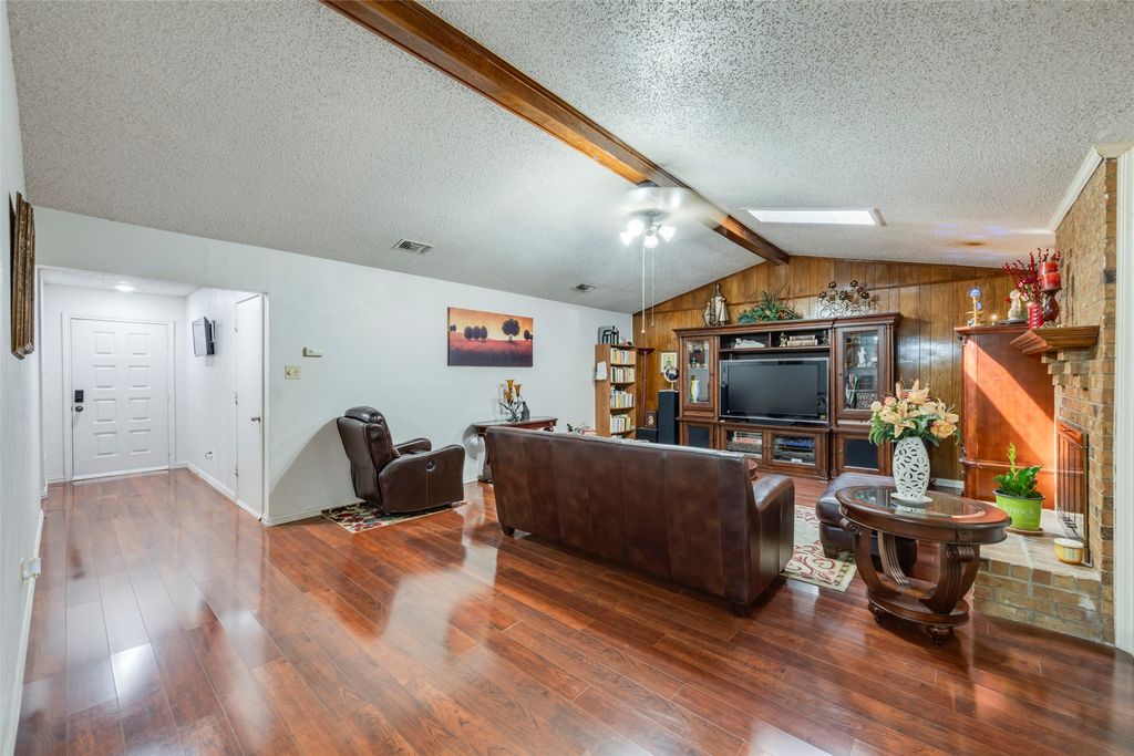 718 Southridge Court, Grand Prairie, TX 75052 — photo 3