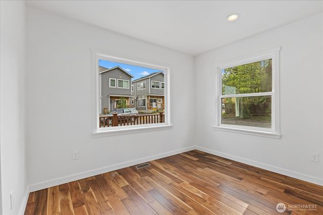 742 S Director Street, Seattle, WA 98108