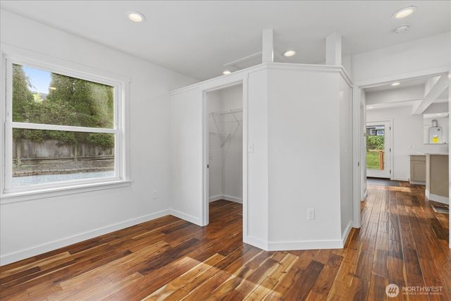 742 S Director Street, Seattle, WA 98108