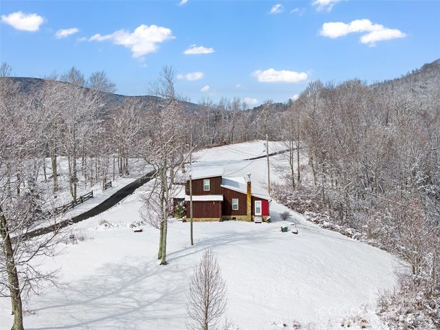 1115 Elk Wallow None, Bakersville, NC 28705