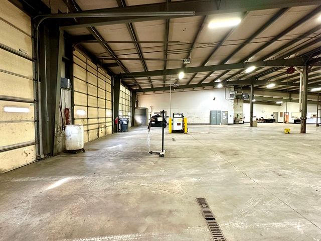 7171 W RIDGE Road, Fairview, PA 16415