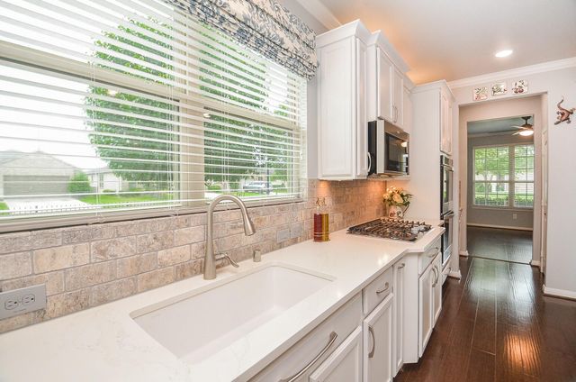 3002 Lacewing Way, Richmond, TX 77469