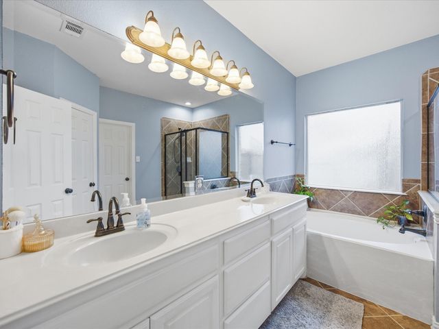 405 Panther Peak Drive, Midlothian, TX 76065