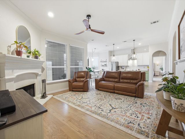 405 Panther Peak Drive, Midlothian, TX 76065