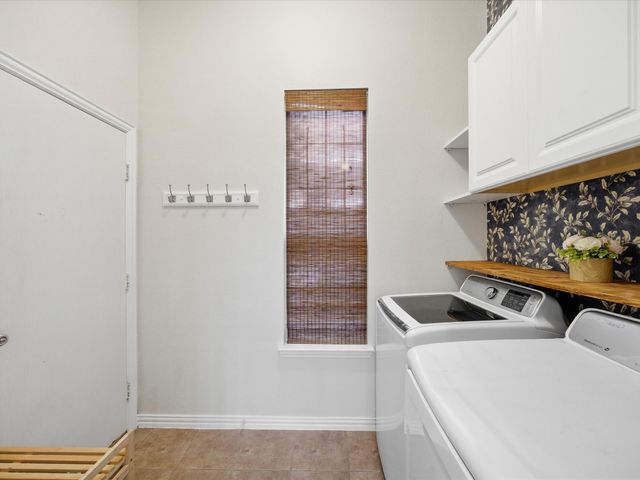 405 Panther Peak Drive, Midlothian, TX 76065