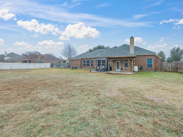 405 Panther Peak Drive, Midlothian, TX 76065