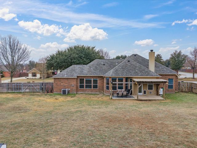 405 Panther Peak Drive, Midlothian, TX 76065