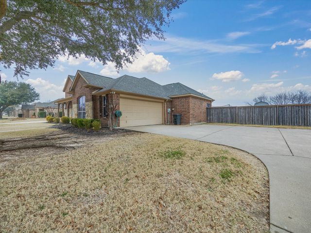 405 Panther Peak Drive, Midlothian, TX 76065