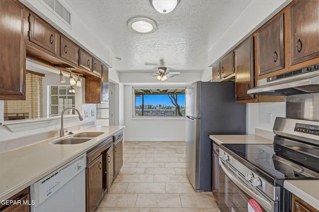 10710 LAKEWOOD Avenue, El Paso, TX 79935