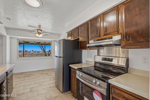 10710 LAKEWOOD Avenue, El Paso, TX 79935