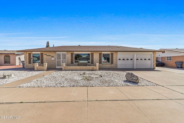 10710 LAKEWOOD Avenue, El Paso, TX 79935