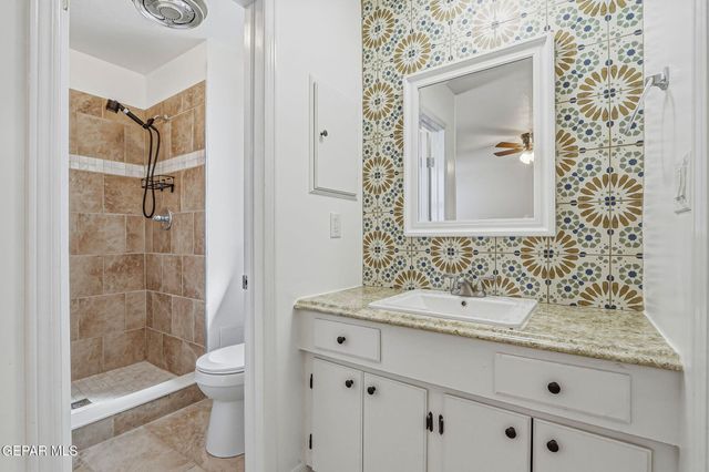 10710 LAKEWOOD Avenue, El Paso, TX 79935