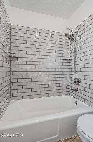 10710 LAKEWOOD Avenue, El Paso, TX 79935