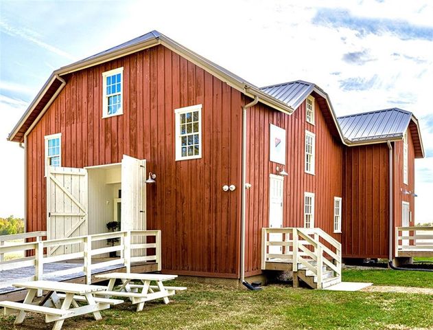 20400 280th Trail, Malta Bend, MO 65339