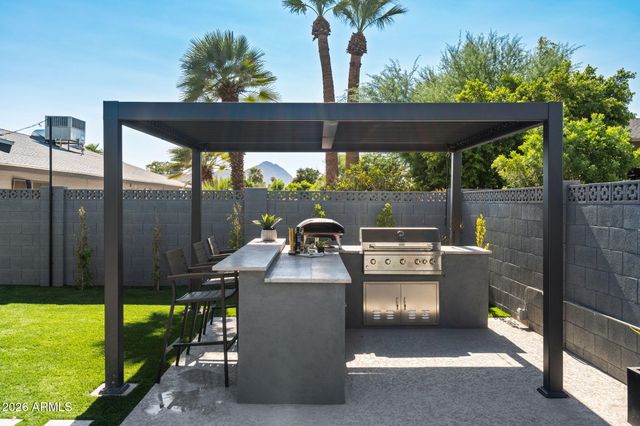 8326 E VALLEY VIEW Road, Scottsdale, AZ 85250