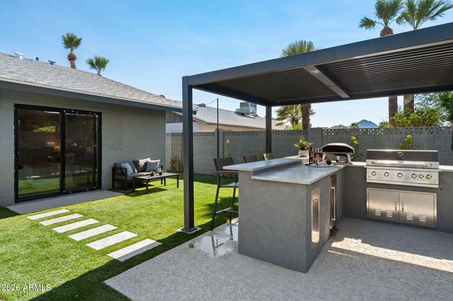 8326 E VALLEY VIEW Road, Scottsdale, AZ 85250