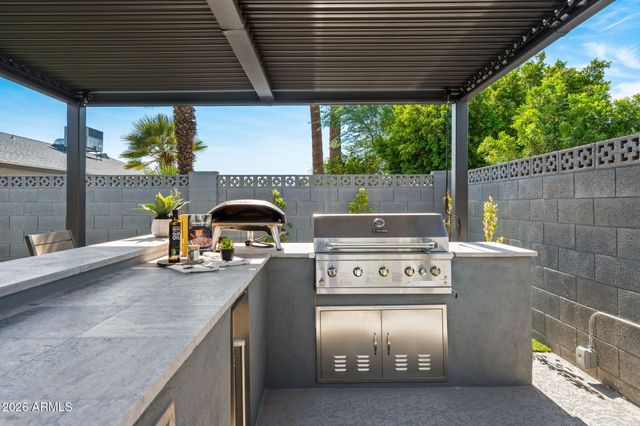 8326 E VALLEY VIEW Road, Scottsdale, AZ 85250