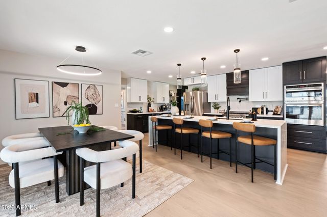 8326 E VALLEY VIEW Road, Scottsdale, AZ 85250