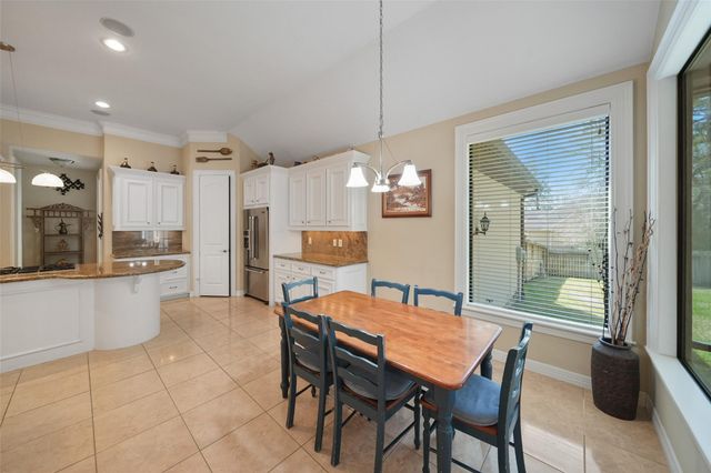 228 Blue Hill Drive, Montgomery, TX 77356