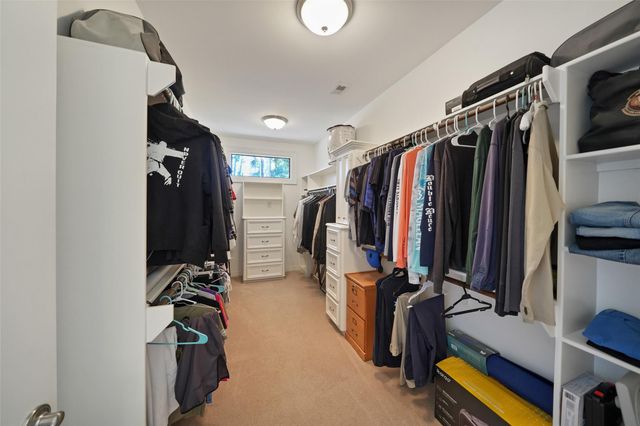 228 Blue Hill Drive, Montgomery, TX 77356