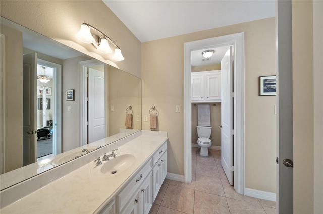 228 Blue Hill Drive, Montgomery, TX 77356