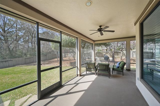 228 Blue Hill Drive, Montgomery, TX 77356