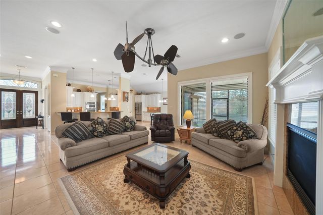 228 Blue Hill Drive, Montgomery, TX 77356