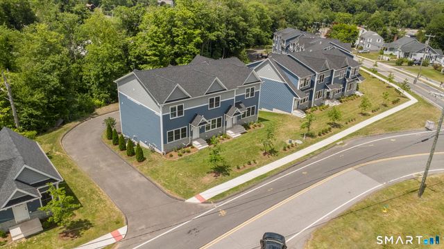 61 West Street 13, Middletown, CT 06457