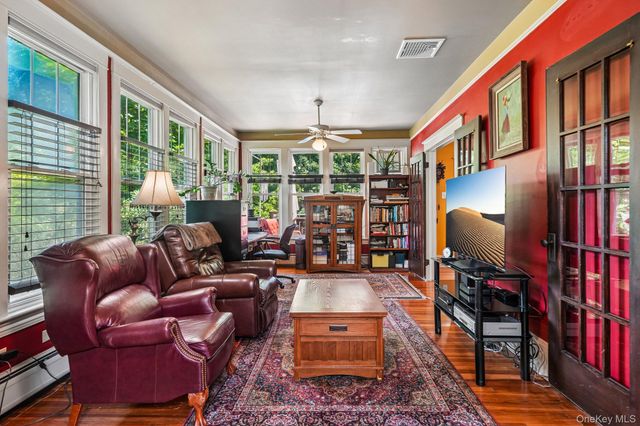 22 Grandview Avenue, Suffern, NY 10901
