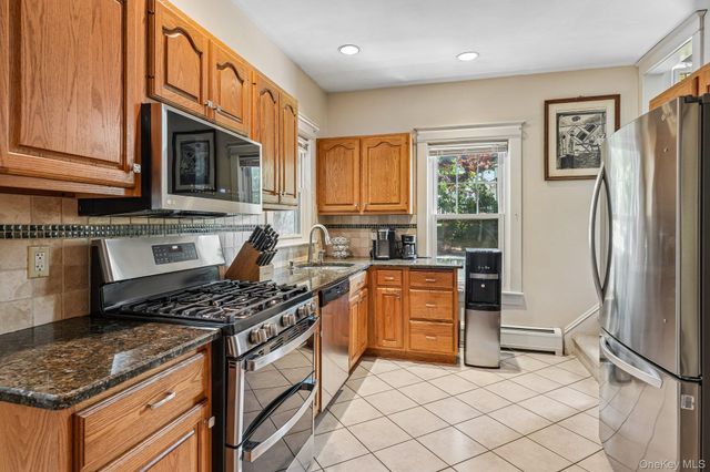 22 Grandview Avenue, Suffern, NY 10901