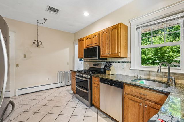 22 Grandview Avenue, Suffern, NY 10901