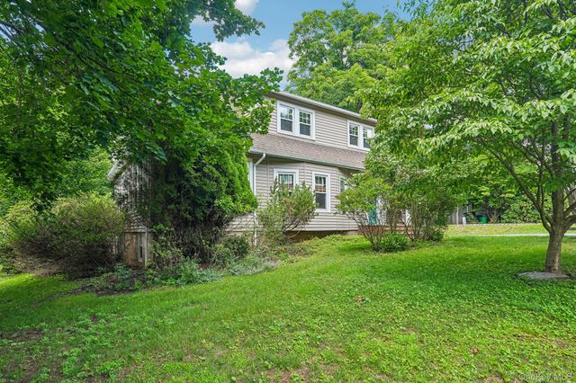 22 Grandview Avenue, Suffern, NY 10901