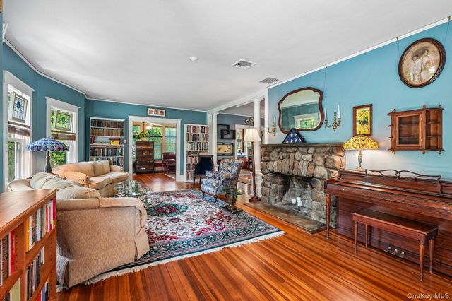 22 Grandview Avenue, Suffern, NY 10901