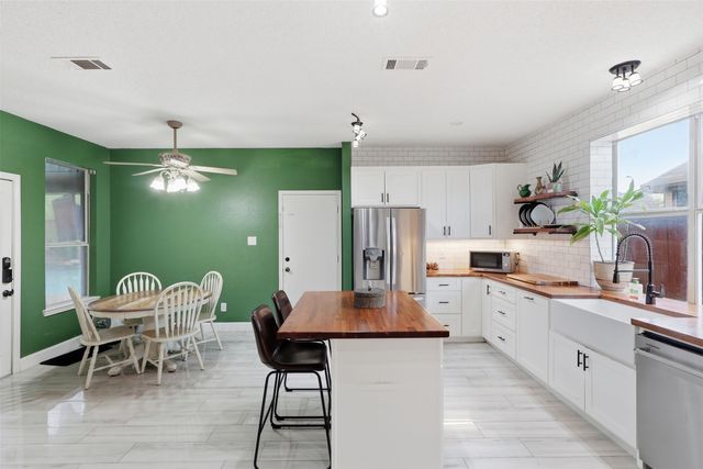 7713 Straits Drive, Rowlett, TX 75088