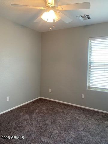 533 E ANGELINE Avenue, San Tan Valley, AZ 85140