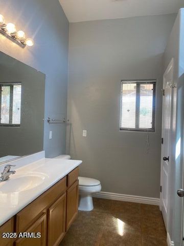 533 E ANGELINE Avenue, San Tan Valley, AZ 85140