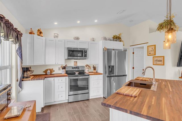 4257 SW Kazan Street, Port St. Lucie, FL 34953