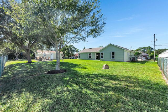 4257 SW Kazan Street, Port St. Lucie, FL 34953