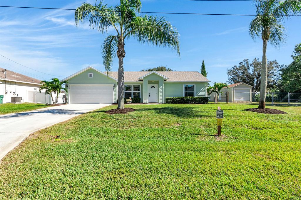 4257 SW Kazan Street, Port St. Lucie, FL 34953