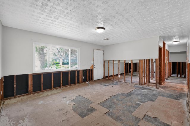 5169 Mapleridge Drive, Columbus, OH 43232