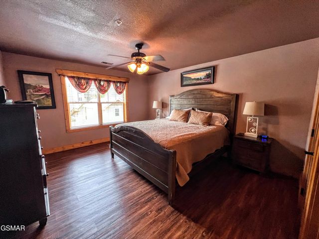 1115 Anastasia Way, Gatlinburg, TN 37738