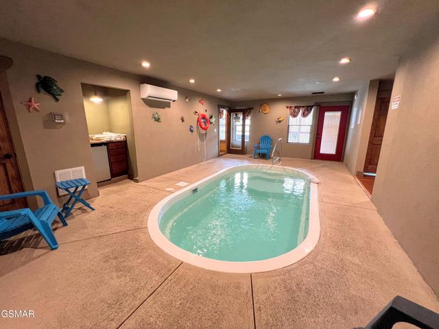 1115 Anastasia Way, Gatlinburg, TN 37738