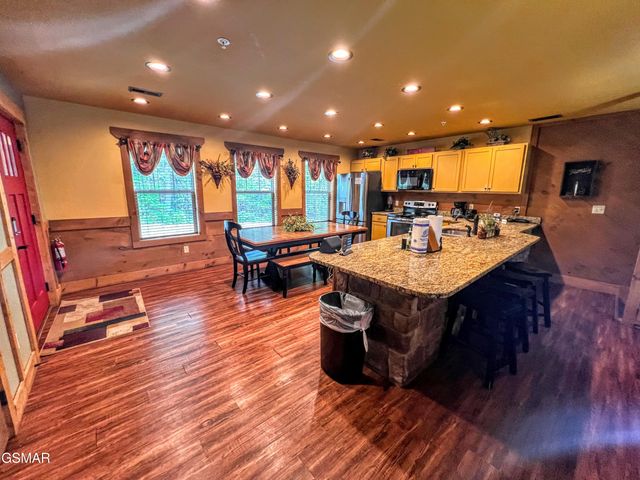 1115 Anastasia Way, Gatlinburg, TN 37738