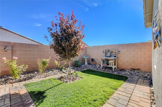 420 Triple Falls Street, Indian Springs, NV 89018