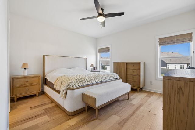 202 Finch Dr, La Vergne, TN 37086