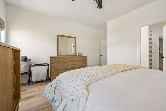 202 Finch Dr, La Vergne, TN 37086