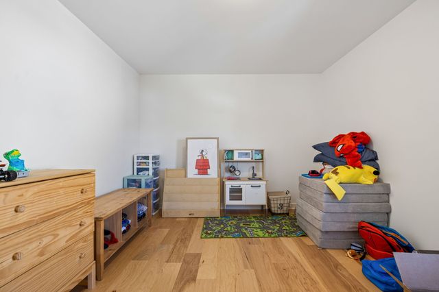 202 Finch Dr, La Vergne, TN 37086